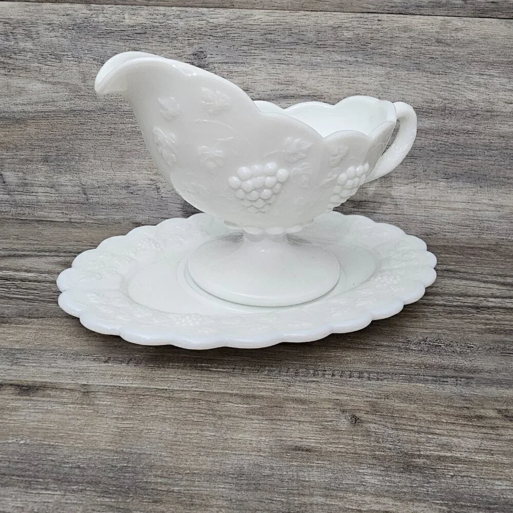 WESTMORELAND Paneled Grape Vintage Milk Glass Gravy Boat with Tray